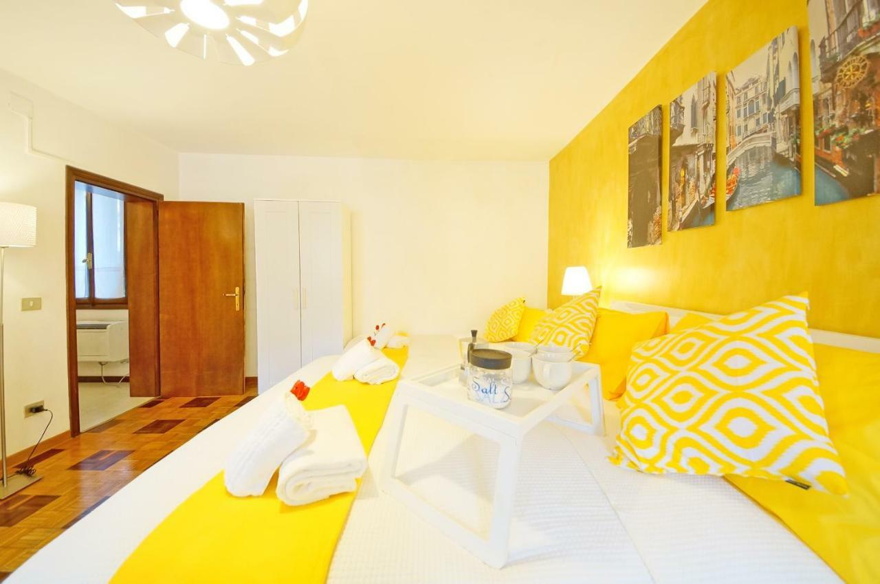 Calle Dei Fabbri Apartment Venedig Eksteriør billede